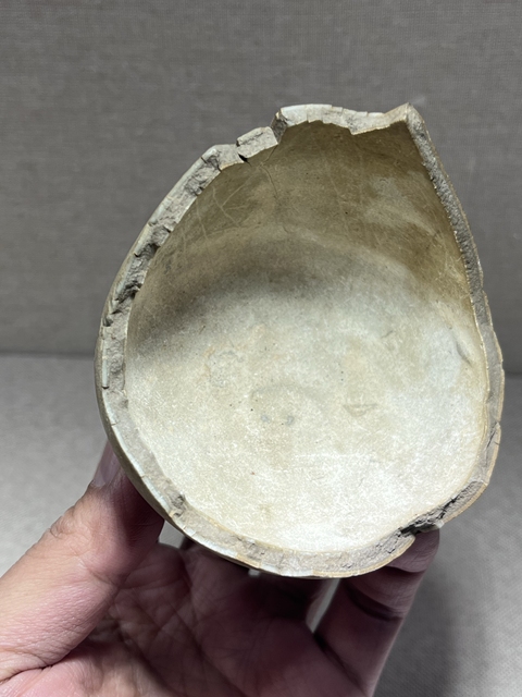 古玩陶瓷館藏級南宋官窯花瓶底座標本拍賣，當前價格3980元