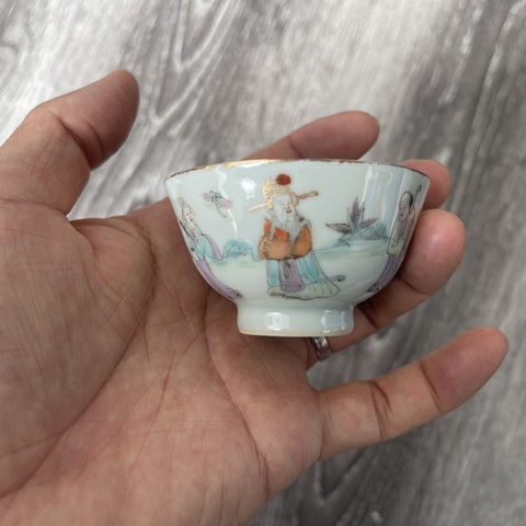 古玩陶瓷清晚期粉彩人物故事杯 茶杯酒杯小碗茶圓拍賣，當前價格1850元