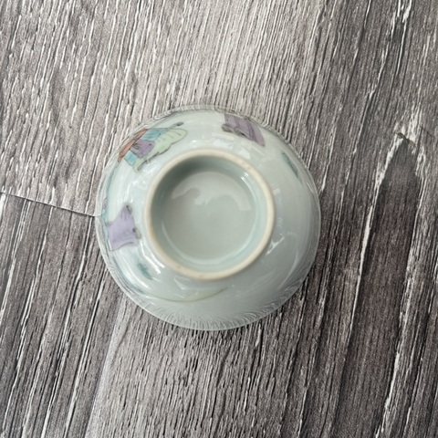 古玩陶瓷清晚期粉彩人物故事杯 茶杯酒杯小碗茶圓拍賣，當前價格1850元