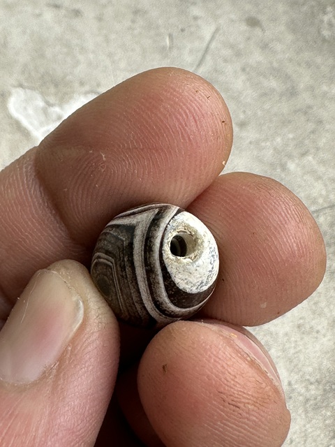 古玩玉器纏絲瑪瑙橄欖珠拍賣,當前價格1888元