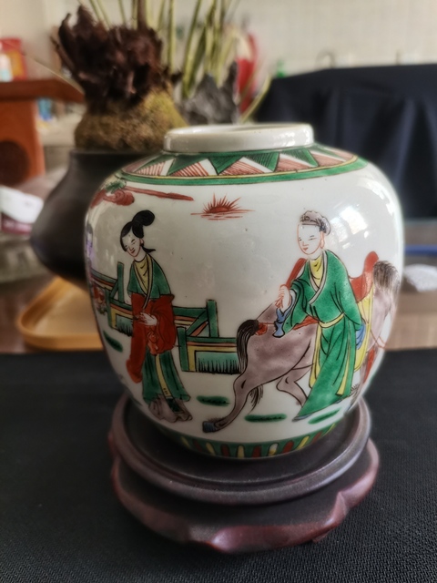 古玩陶瓷晚清民國人物紋五彩罐拍賣,當前價格1500元