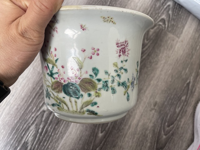 古玩陶瓷晚清細路粉彩花盆拍賣，當前價格2850元