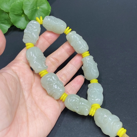 古玩玉器(特價)和田玉十八羅漢雙面手工精雕手串(帶鑒定證書)拍賣，當前價格688元