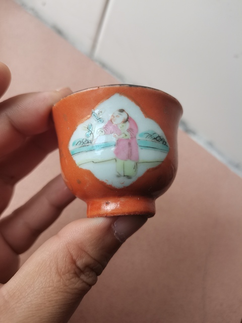 古玩陶瓷晚清**紅開光粉彩童子圖仰種杯拍賣，當前價格500元