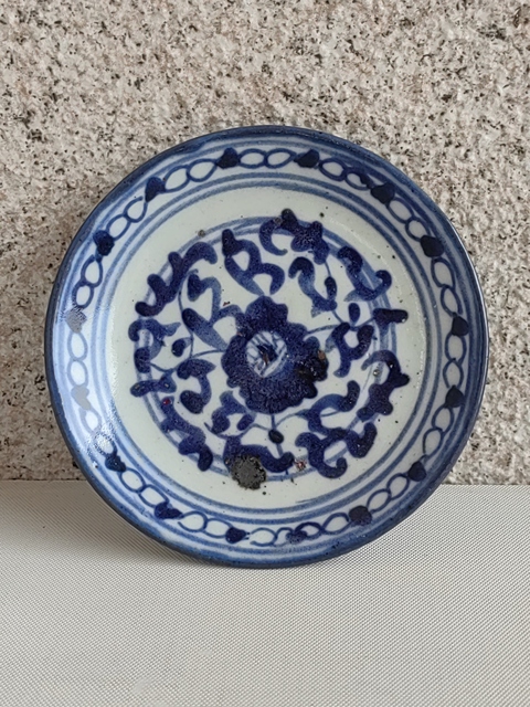 古玩陶瓷青花纏枝花卉紋盤拍賣,當前價格260元