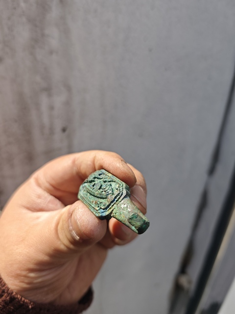 古玩銅器人物故事帶鉤拍賣，當前價格580元