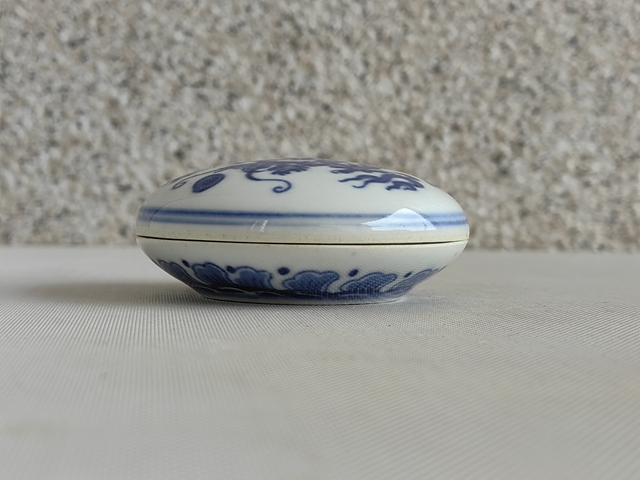 古玩陶瓷青花龍紋印盒拍賣,當前價格260元