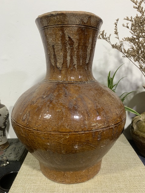 古玩陶瓷黃釉弦紋尊拍賣(mài),當(dāng)前價(jià)格4500元