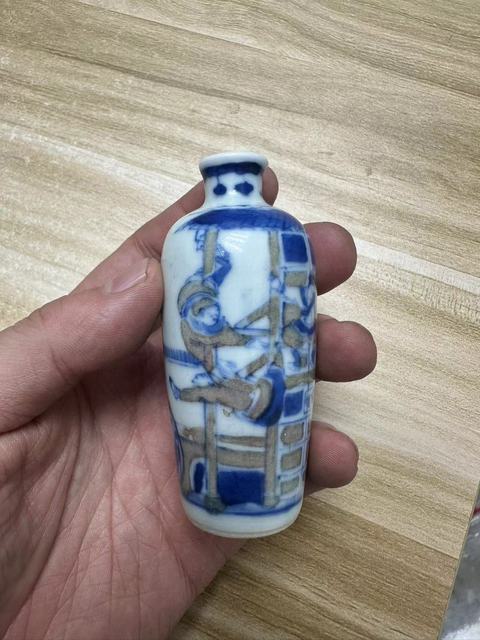 古玩陶瓷青花釉里紅（采花大盜）鼻煙壺拍賣，當前價格8888元