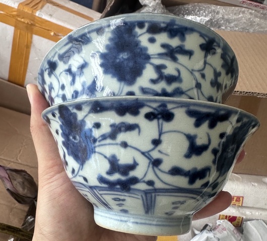 古玩陶瓷青花纏枝花卉紋茶碗拍賣,當(dāng)前價(jià)格2000元