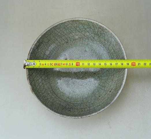 古玩陶瓷明末清初.哥釉青花花卉紋大碗拍賣,當(dāng)前價(jià)格450元