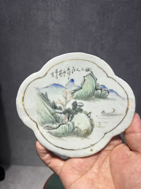 古玩陶瓷淺絳彩山水人物瓷板拍賣，當(dāng)前價(jià)格1999元