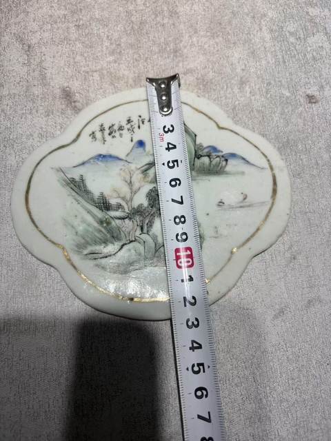 古玩陶瓷淺絳彩山水人物瓷板拍賣，當(dāng)前價(jià)格1999元