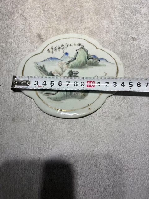 古玩陶瓷淺絳彩山水人物瓷板拍賣，當(dāng)前價(jià)格1999元