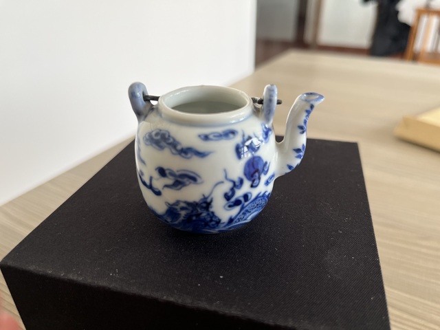 古玩陶瓷清晚·青花龍鳳呈祥紋壺真品鑒賞圖