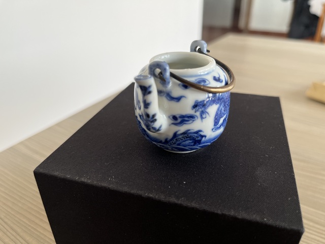古玩陶瓷清晚·青花龍鳳呈祥紋壺真品鑒賞圖
