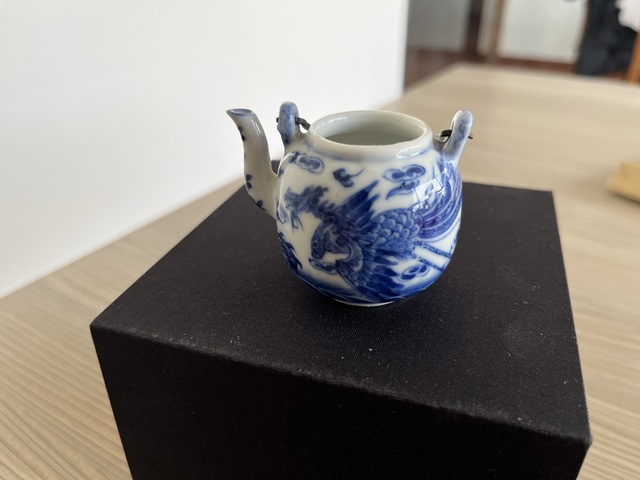 古玩陶瓷清晚·青花龍鳳呈祥紋壺真品鑒賞圖