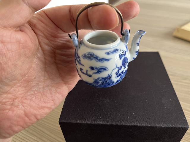 古玩陶瓷清晚·青花龍鳳呈祥紋壺真品鑒賞圖