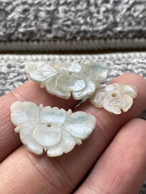 古玩玉器清代翠玉花飾一組拍賣，當前價格500元