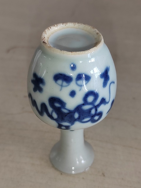 古玩陶瓷青花繡球圖撇口瓶拍賣，當前價格400元