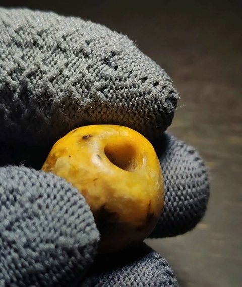 古玩玉器老珠子拍賣(mài)，當(dāng)前價(jià)格9999元