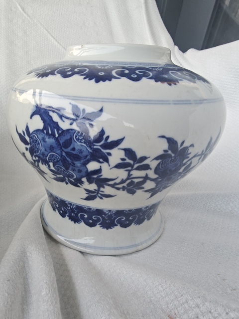 古玩陶瓷清乾隆 青花三多紋罐拍賣,當前價格28000元