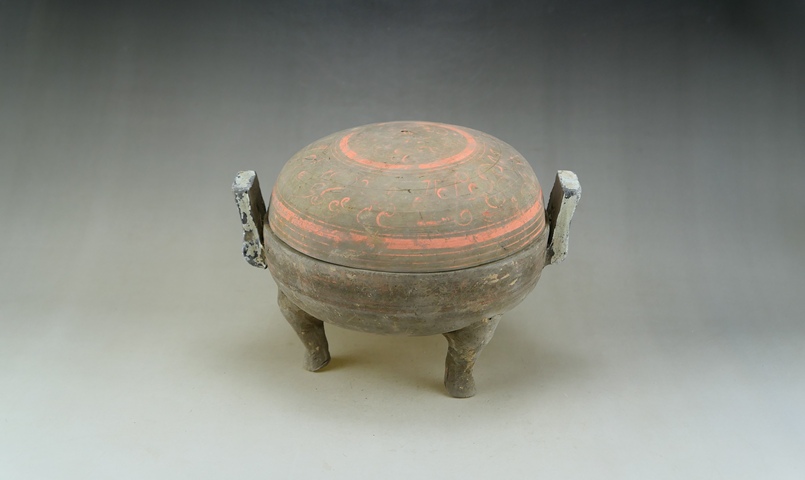 古玩陶瓷漢.灰陶彩繪鼎(館藏級(jí))拍賣,當(dāng)前價(jià)格2396元