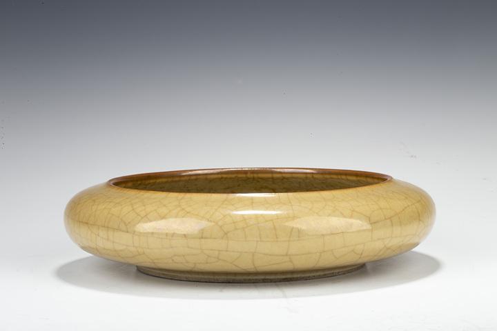 古玩陶瓷清晚·黃哥釉鏜鑼洗
真品鑒賞圖