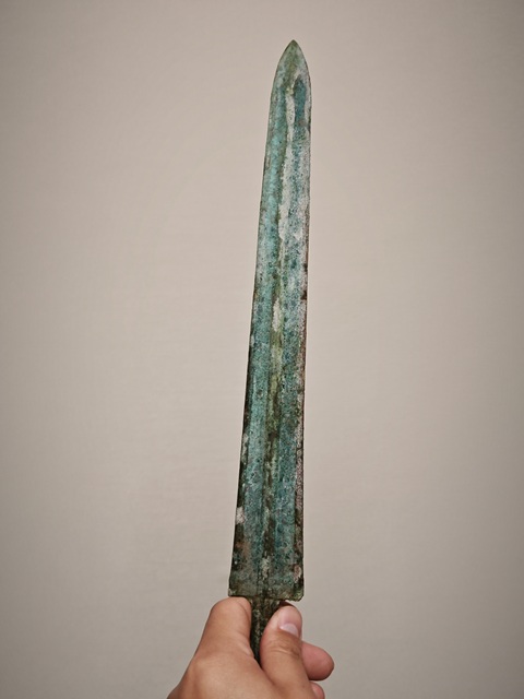 古玩銅器戰漢**劍 北京銅博鑒定82分拍賣，當前價格26800元