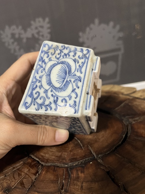 古玩陶瓷纏枝蓮四方花盆（改件）拍賣，當前價格888元
