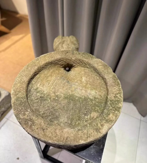 古玩雜項明清.獸頭石磨流水底座拍賣,當前價格6000元
