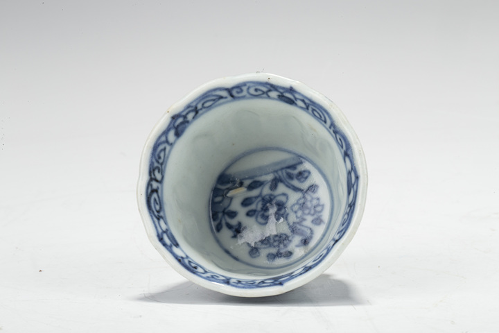 古玩陶瓷清康熙·青花花鳥紋花口杯真品鑒賞圖