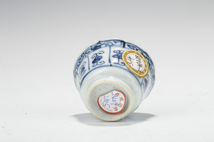 古玩陶瓷清康熙·青花花鳥紋花口杯真品鑒賞圖