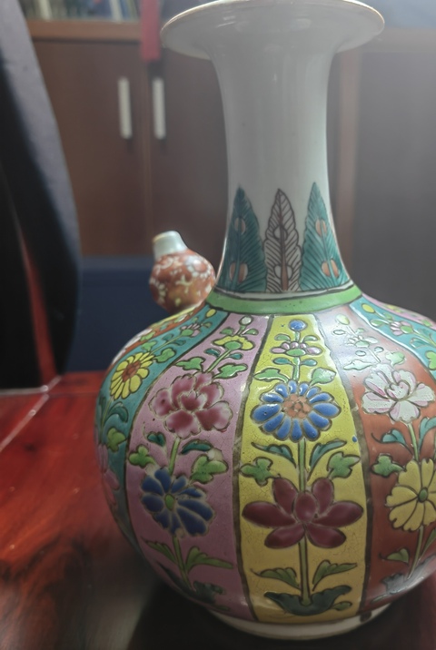古玩陶瓷粉彩花卉紋軍持拍賣，當前價格66666元