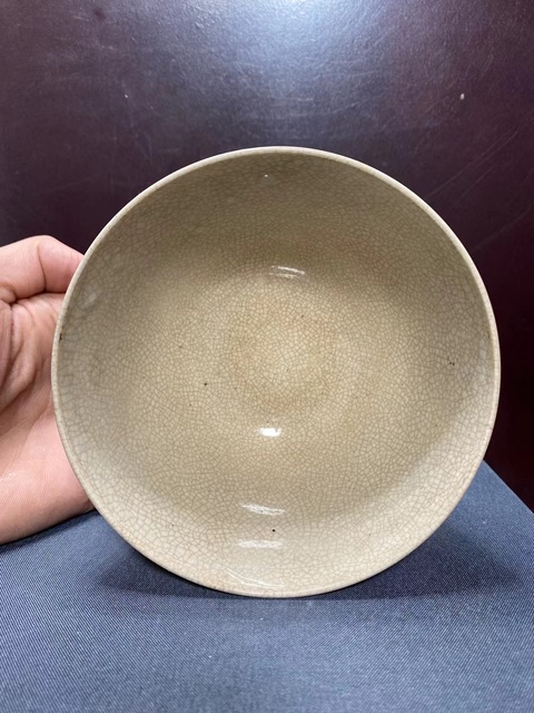 古玩陶瓷明末清初哥釉茶碗拍賣,當前價格1680元