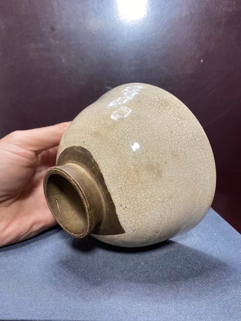 古玩陶瓷明末清初哥釉茶碗拍賣,當前價格1680元