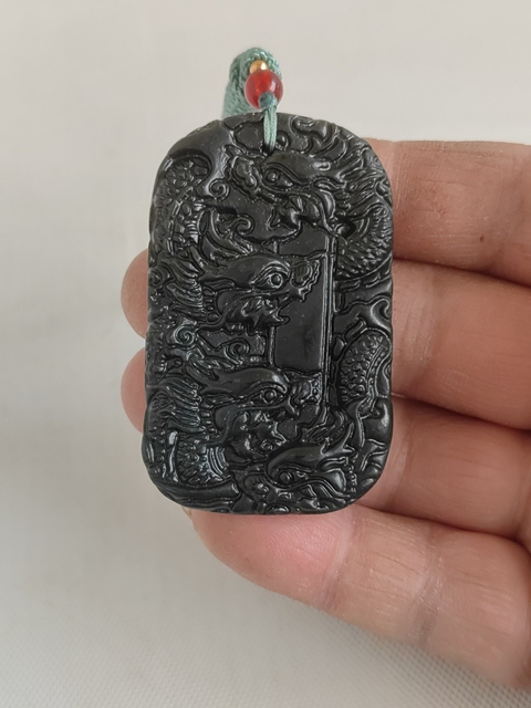 古玩玉器和田玉雕“九龍牌”拍賣,當前價格398元