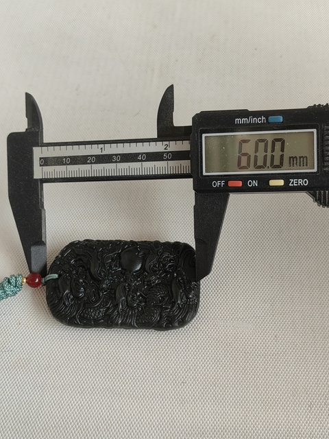 古玩玉器和田玉雕“九龍牌”拍賣,當前價格398元