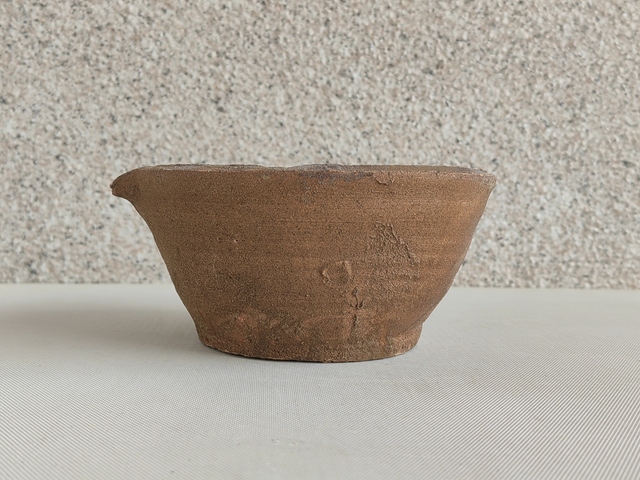 古玩陶瓷黃釉茶研碗拍賣,當前價格680元