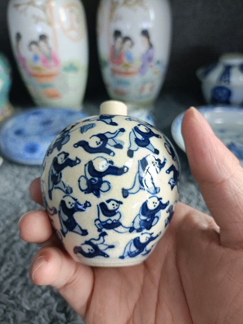 古玩陶瓷晚清煨瓷青花嬰戲圖罐拍賣,當前價格3888元