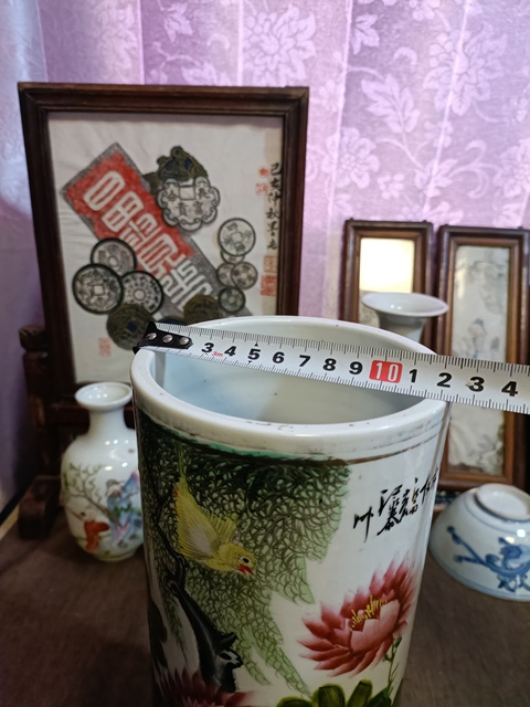 古玩陶瓷民國(guó)粉彩花卉紋帽筒拍賣,當(dāng)前價(jià)格2888元