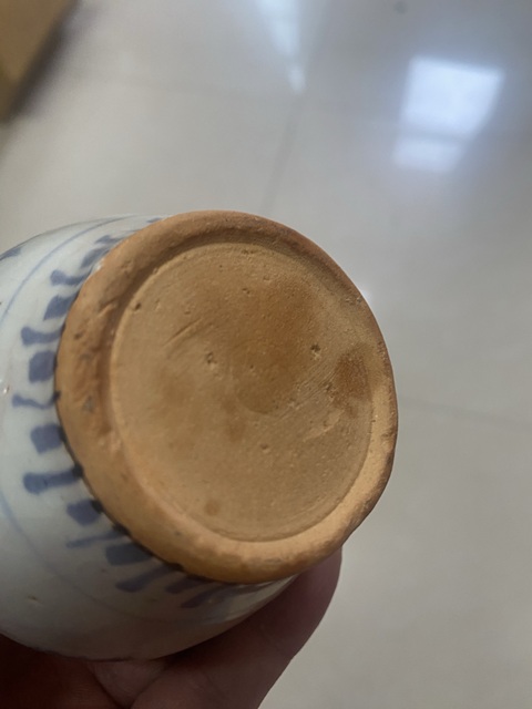 古玩陶瓷青花花卉紋蓋罐真品鑒賞圖