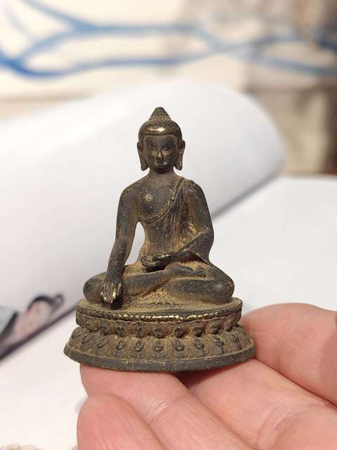 古玩銅器銅釋迦摩尼真品鑒賞圖