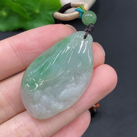 古玩玉器258天然翡翠年年有余掛件拍賣,當前價格380元