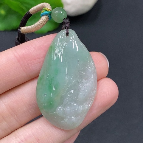 古玩玉器258天然翡翠年年有余掛件拍賣,當前價格380元