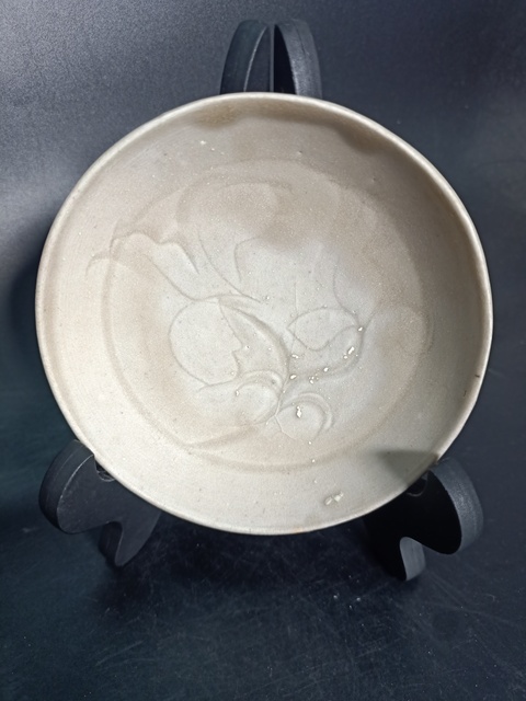 古玩陶瓷【館藏級(jí)精品】 宋代:米黃釉劃花洗【路份高,收藏價(jià)值好】拍賣,當(dāng)前價(jià)格0元