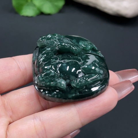 古玩玉器262天然翡翠鹿牌掛件拍賣,當(dāng)前價格360元