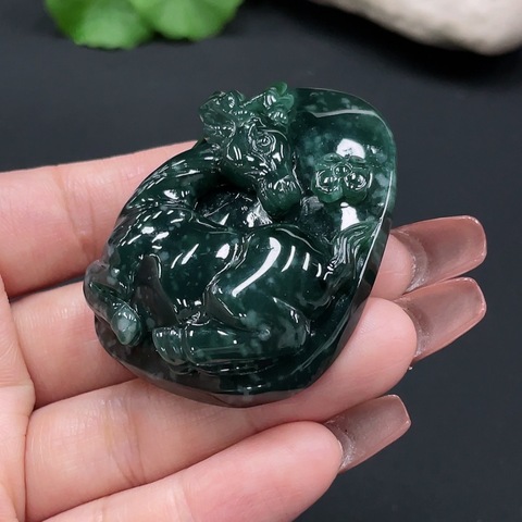 古玩玉器262天然翡翠鹿牌掛件拍賣,當(dāng)前價格360元