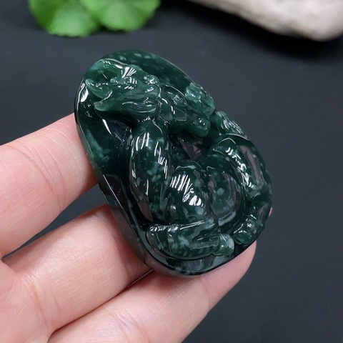 古玩玉器262天然翡翠鹿牌掛件拍賣,當(dāng)前價格360元