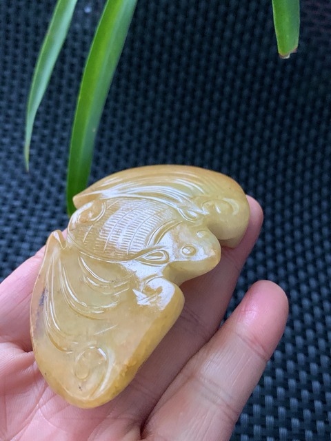 古玩玉器清代翡翠雕“福意綿綿”帶扣拍賣(mài)，當(dāng)前價(jià)格46000元